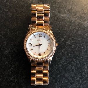 DKYN METAL WATCH (gold color)